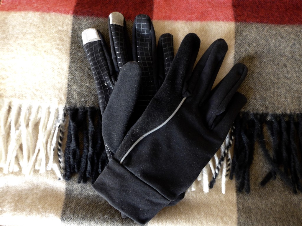 INOC Touchscreen Gloves  Photograph:  GRACIE