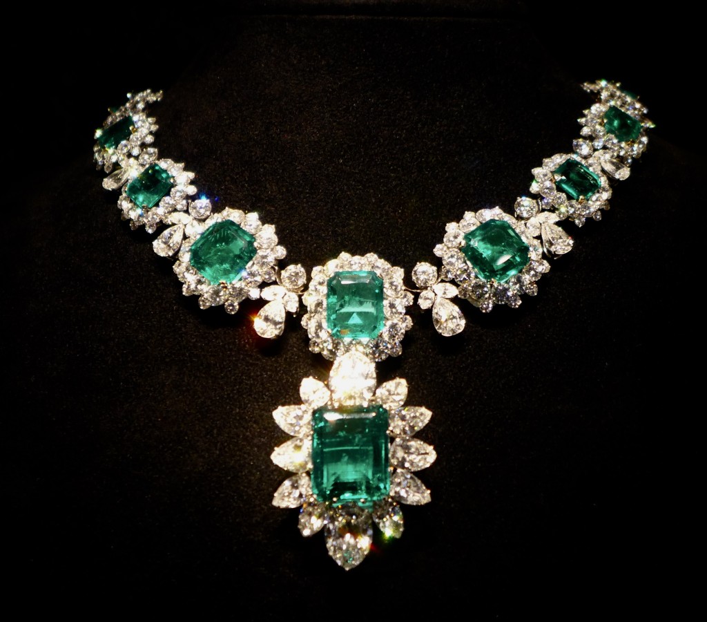 Emerald and diamond necklace belonging to Elizabeth Taylor   Photograph:  GRACIE